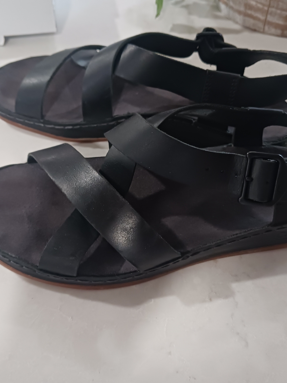 Chaco Black Leather Cross-Strap Womens Comfort Sandals